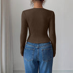 Top à Plis Irréguliers – Élégance Coréenne Moderne