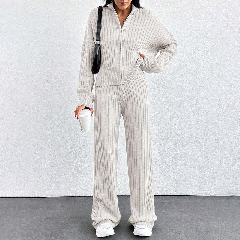 Ensemble 2 pièces femme : haut zippé décontracté et pantalon assorti