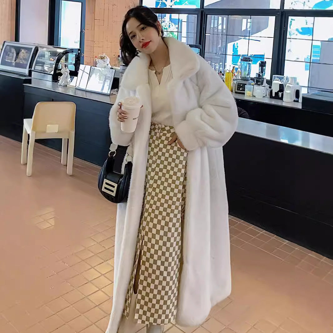 Veste avec Fourrure pour Femme – Élégance Hivernale