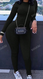 Combinaison moulante à col rond et manches longues en tricot côtelé