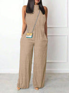 Combinaison sans manches à col halter et volants pour femme