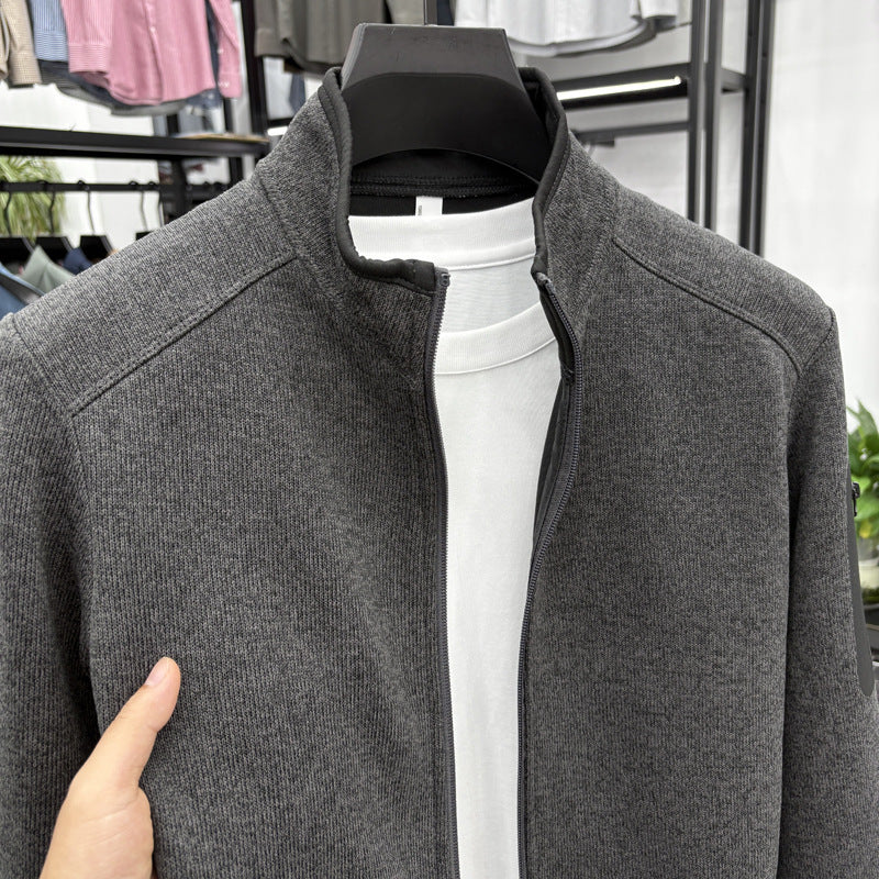 Veste Homme Tricot Col Montant Uni – Élégance et Confort